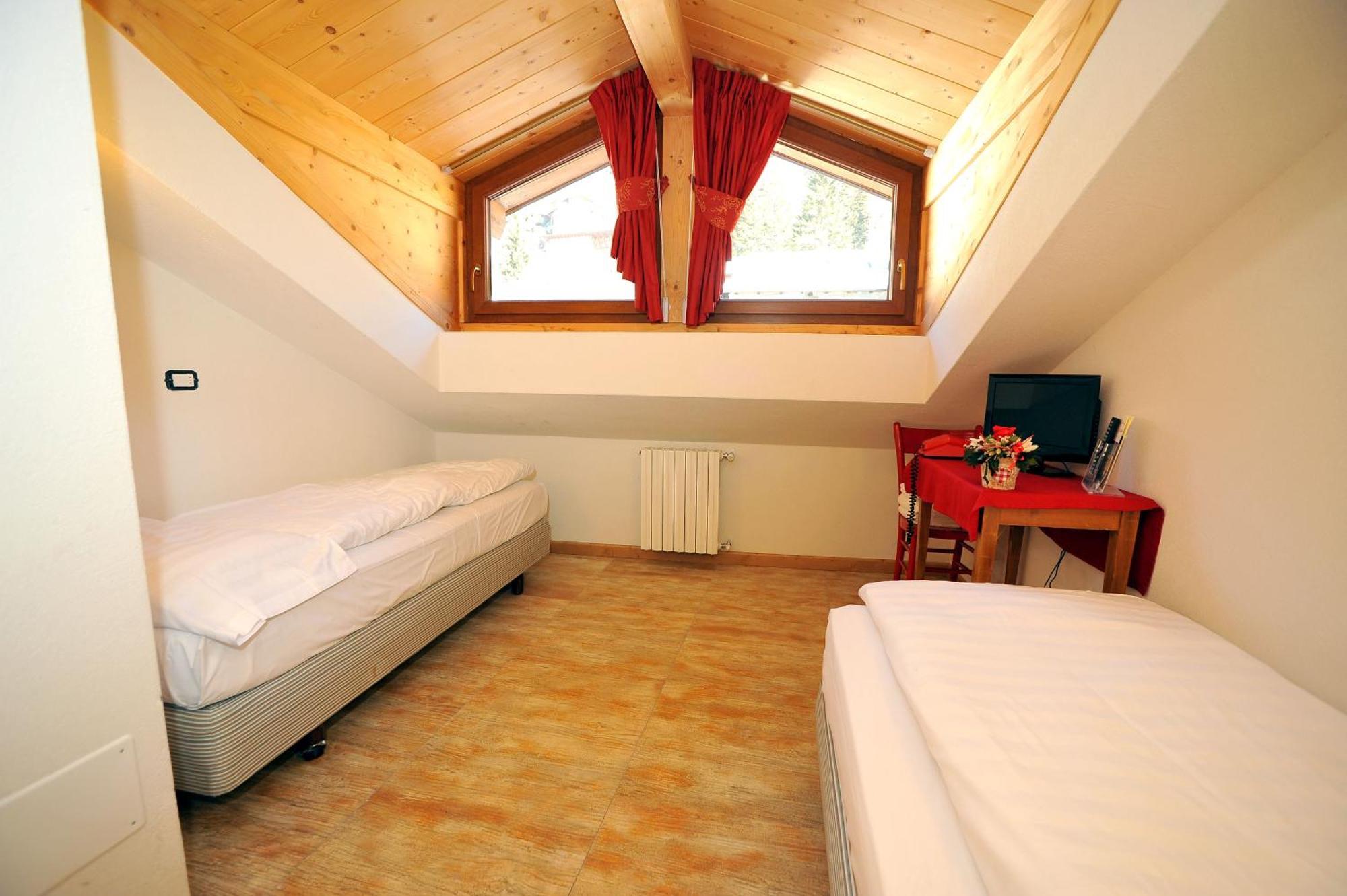 Albergo Stelvio Bormio Værelse billede